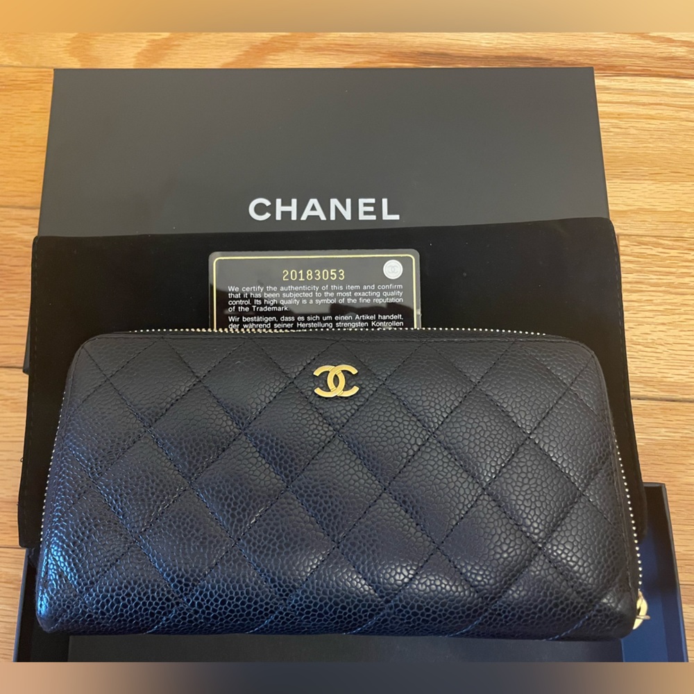 Chanel quilted caviar zipped long wallet- full set